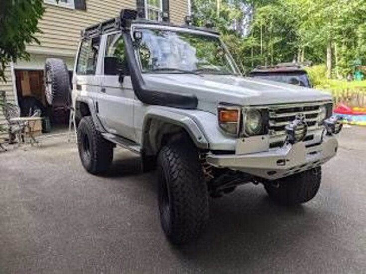 Thumbnail Photo undefined for 1994 Toyota Land Cruiser